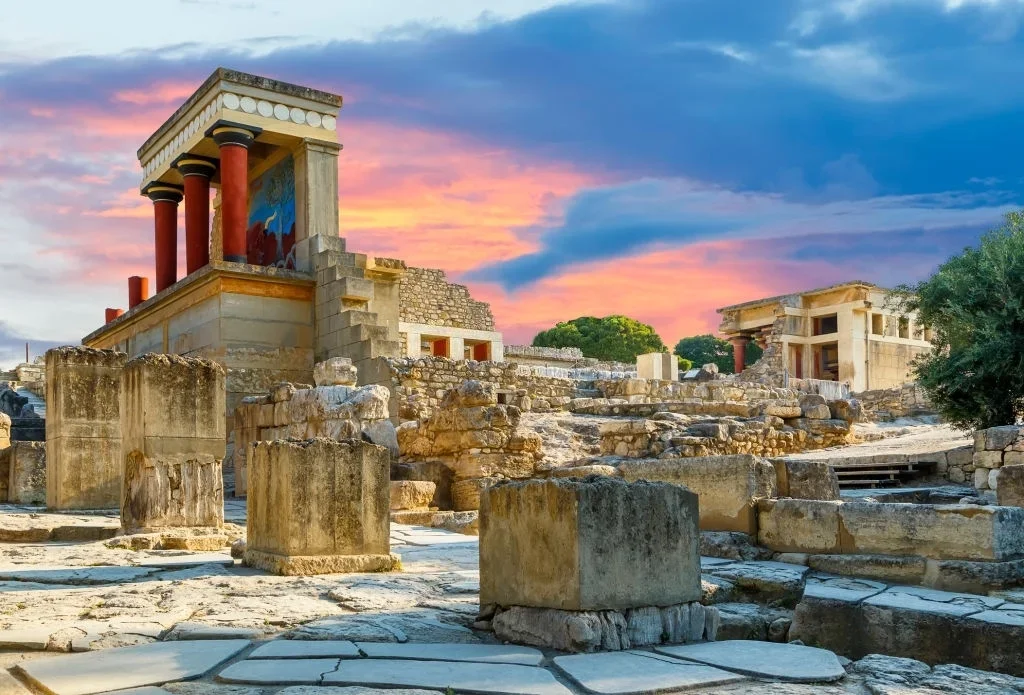 Knossos Guided Tour: What You Get, What It Costs and How to Plan the Day
