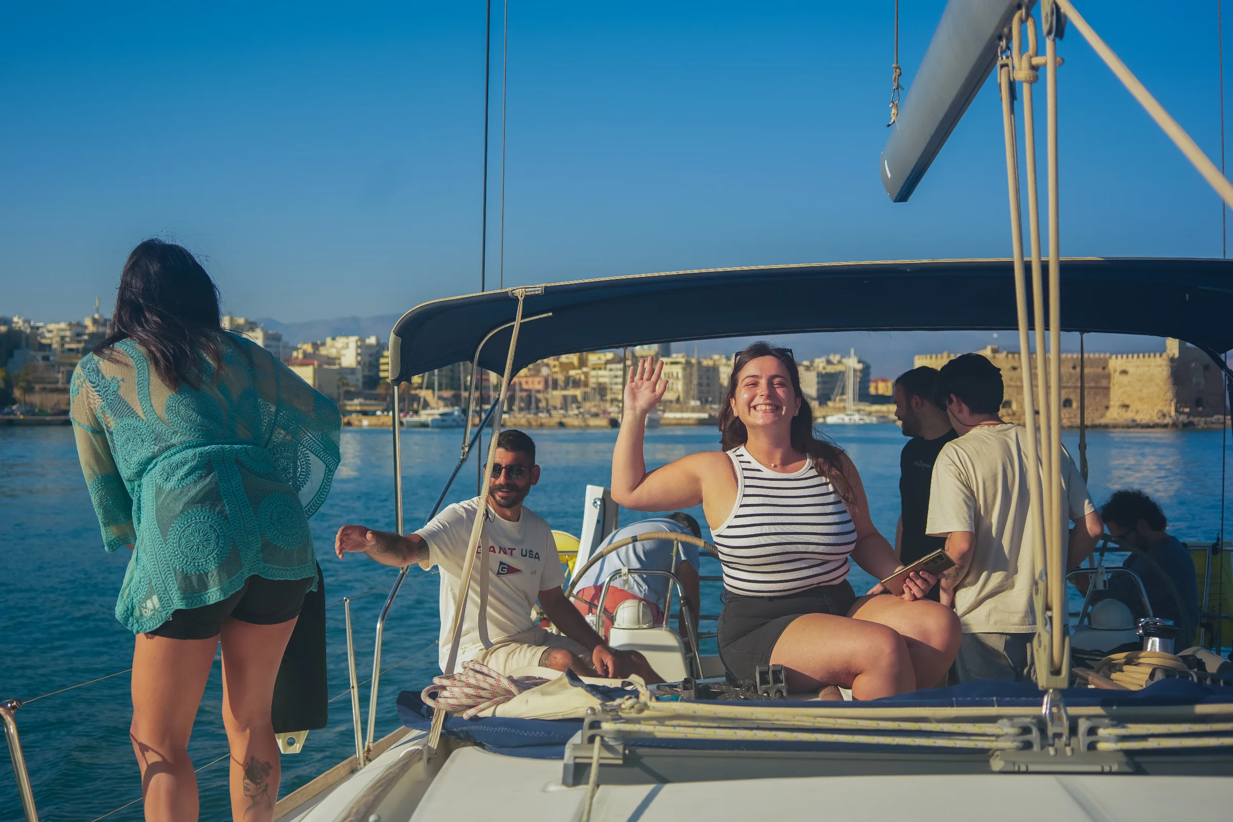 sailing-boat-living-heraklion