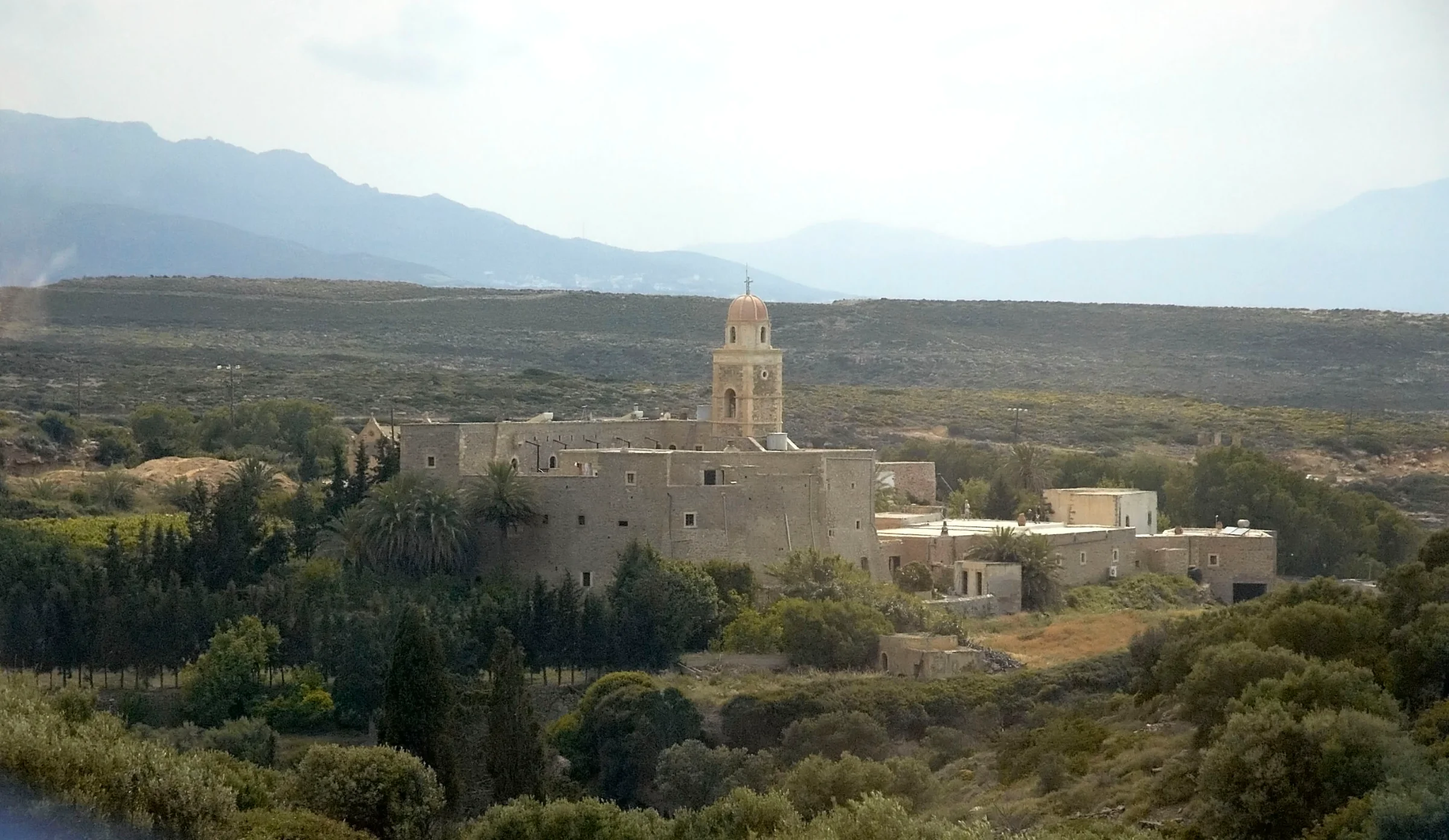 moni_toplou