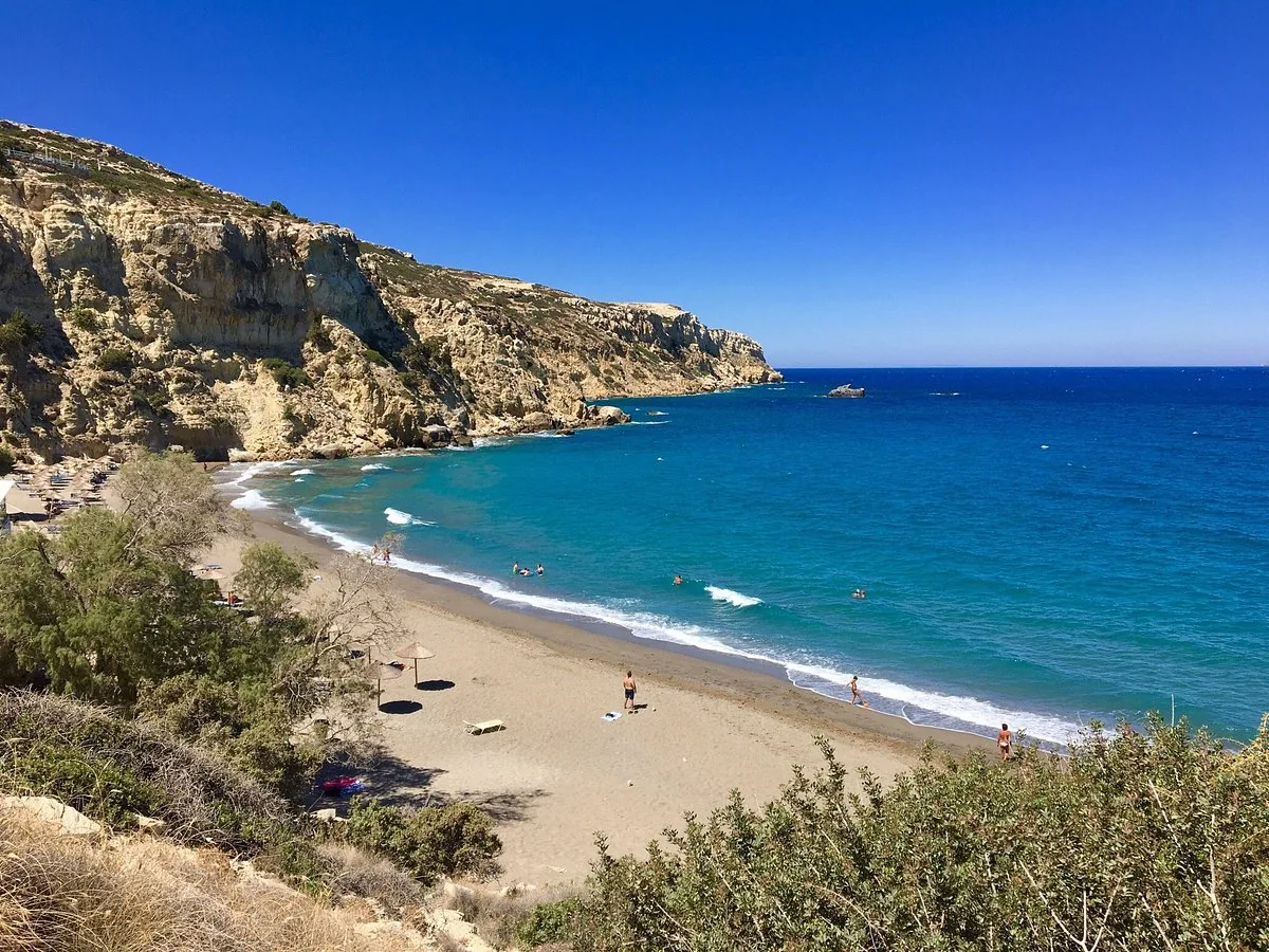 Komos Beach