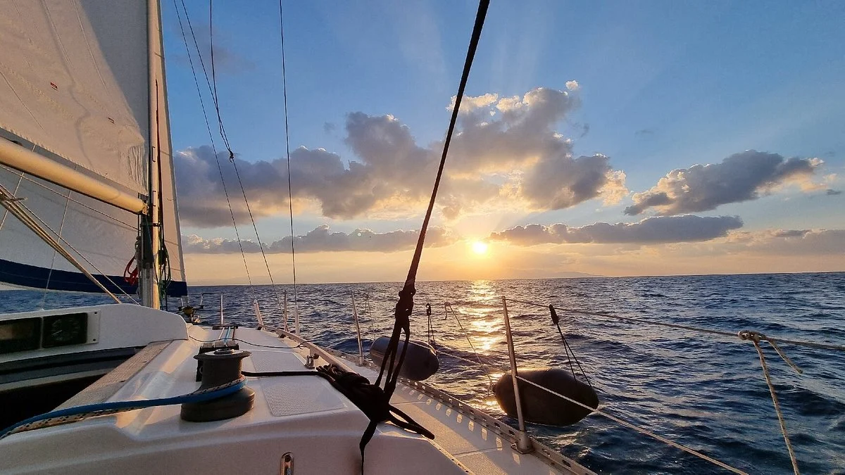 Heraklion to Dia Island, Authentic Private Sailing Experience with Dofour 520
