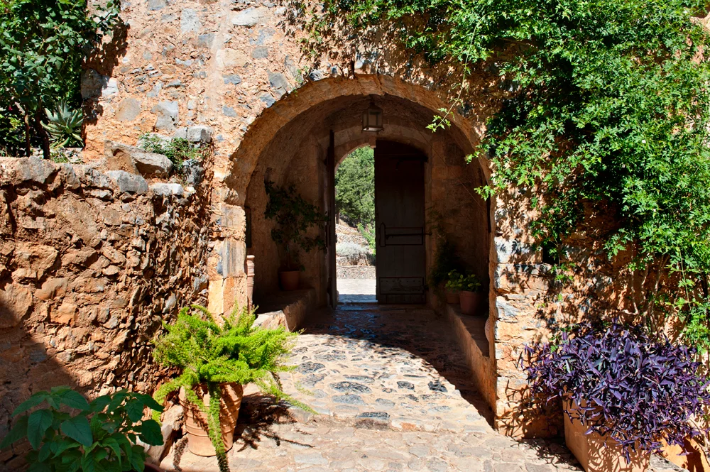 Taste of Crete from Rethymno: Meet the locals from the mountains